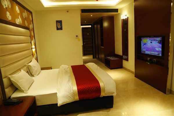 C Pearls Hotel and Banquet, New Delhi 5